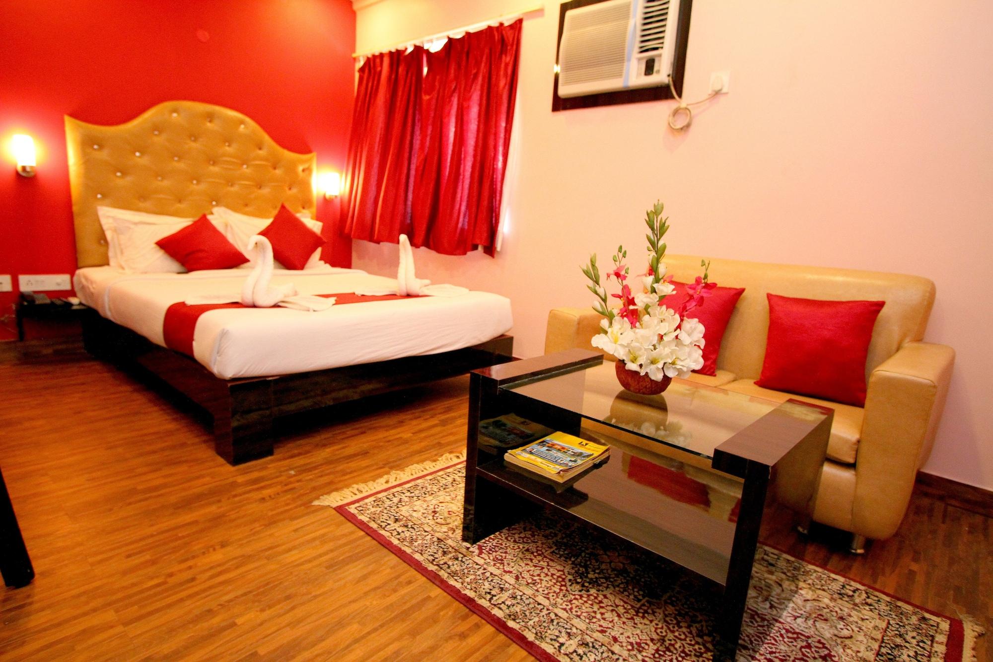 Hotel Crestwood Καλκούτα Εξωτερικό φωτογραφία