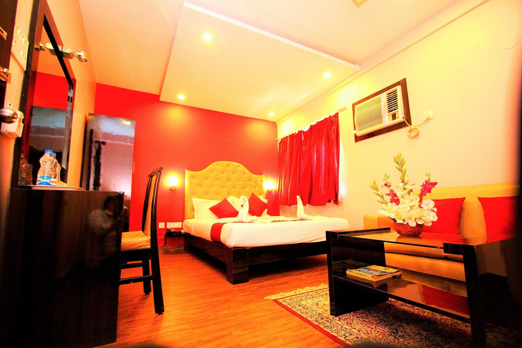 Hotel Crestwood Καλκούτα Εξωτερικό φωτογραφία