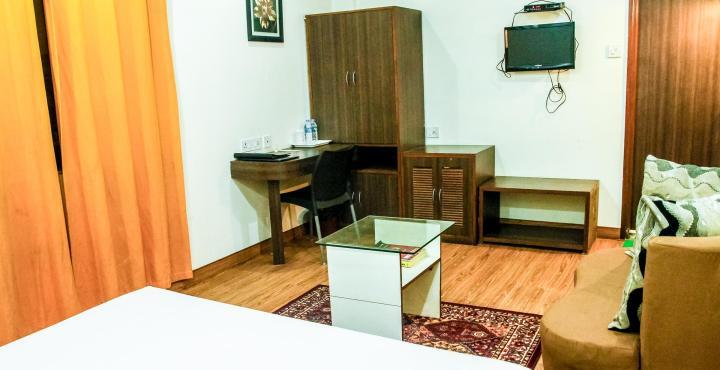 Hotel Crestwood Καλκούτα Εξωτερικό φωτογραφία