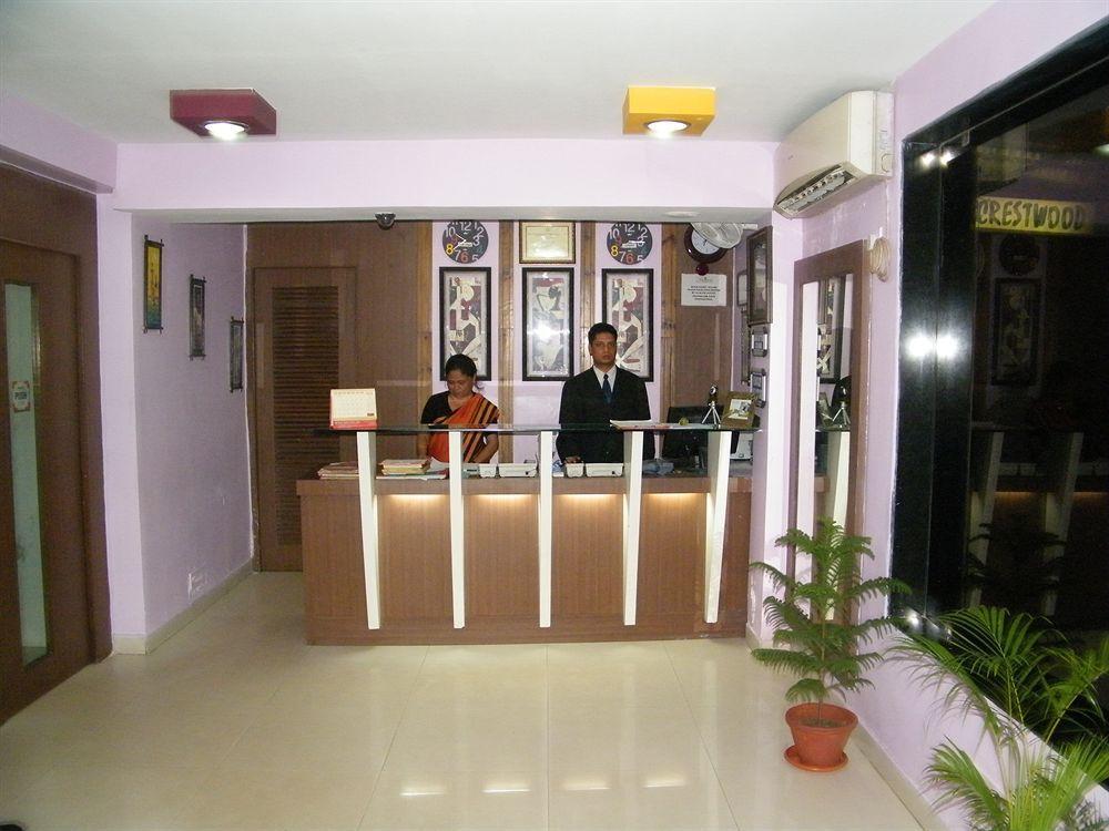 Hotel Crestwood Καλκούτα Εξωτερικό φωτογραφία