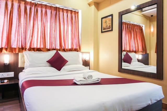 Hotel Crestwood Καλκούτα Εξωτερικό φωτογραφία